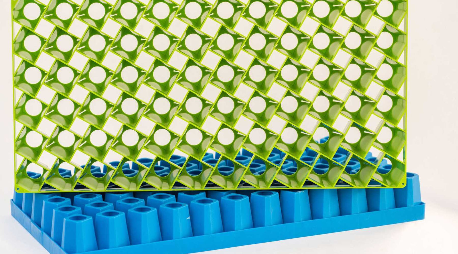Green and blue 72 air-prune trays