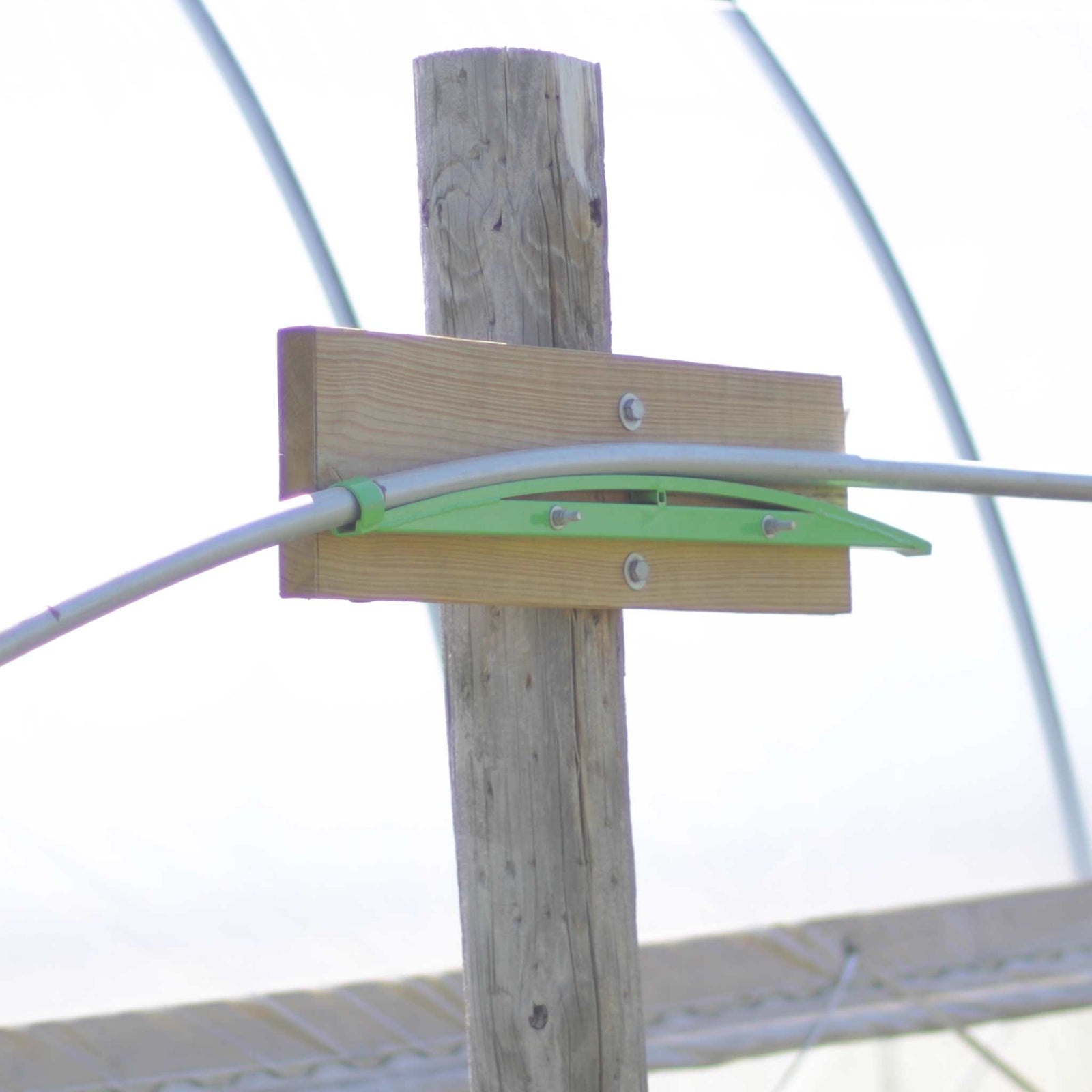 Gothic hoop bender mounted