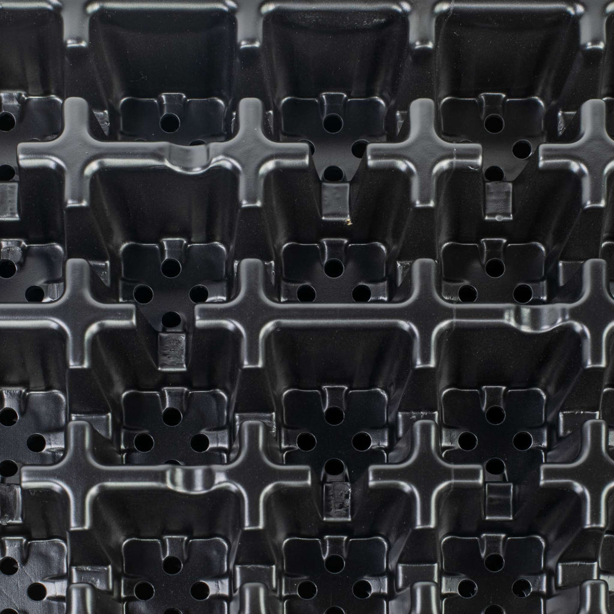 depth view of 32 cell trays
