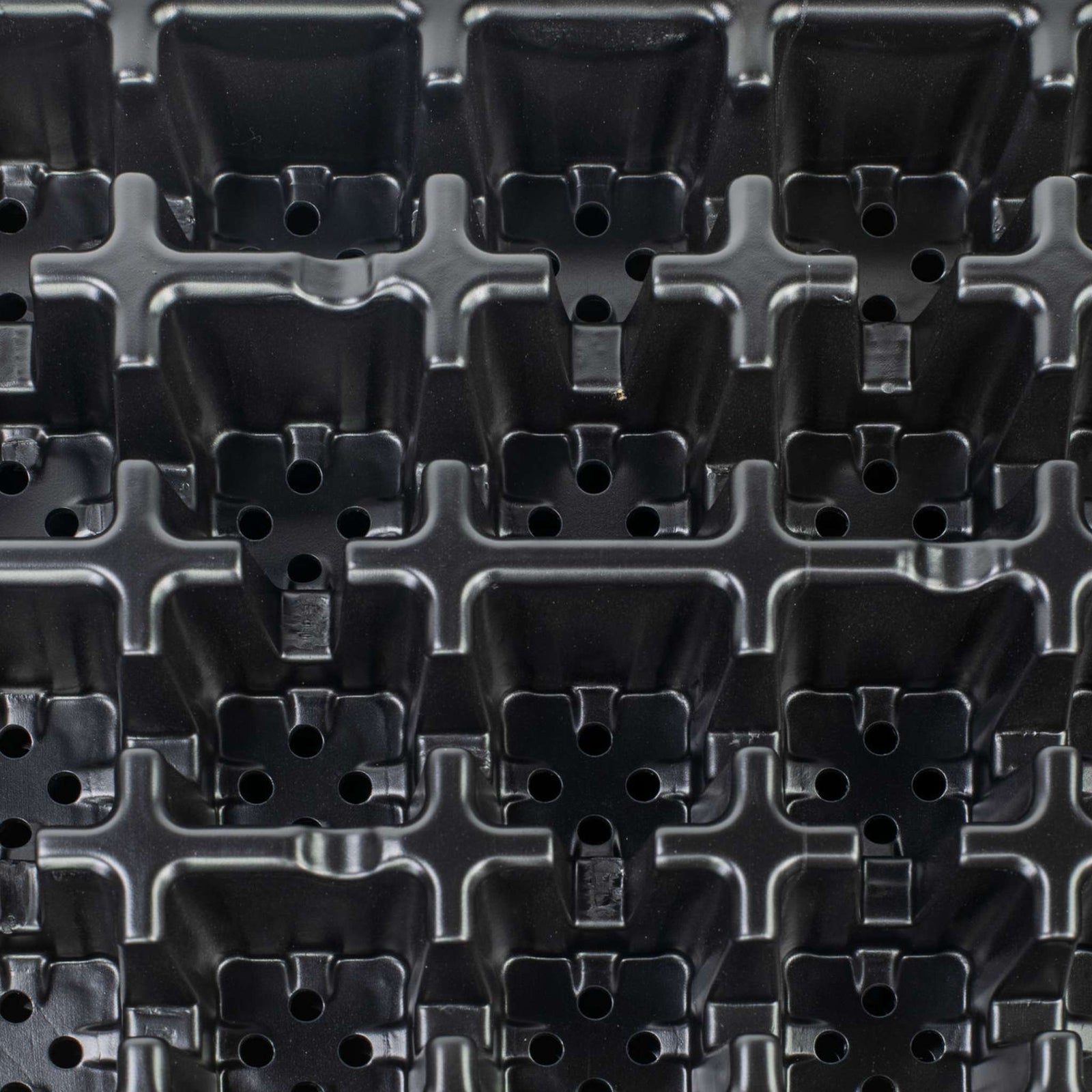 depth view of 32 cell trays