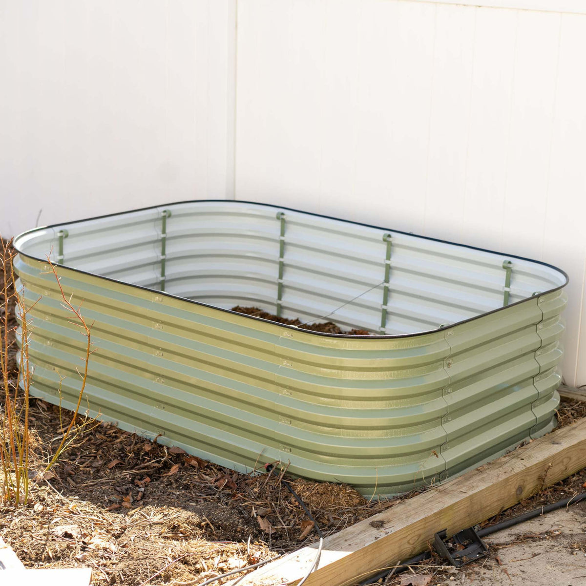 Assembled Gro Rite Metal Raised Bed