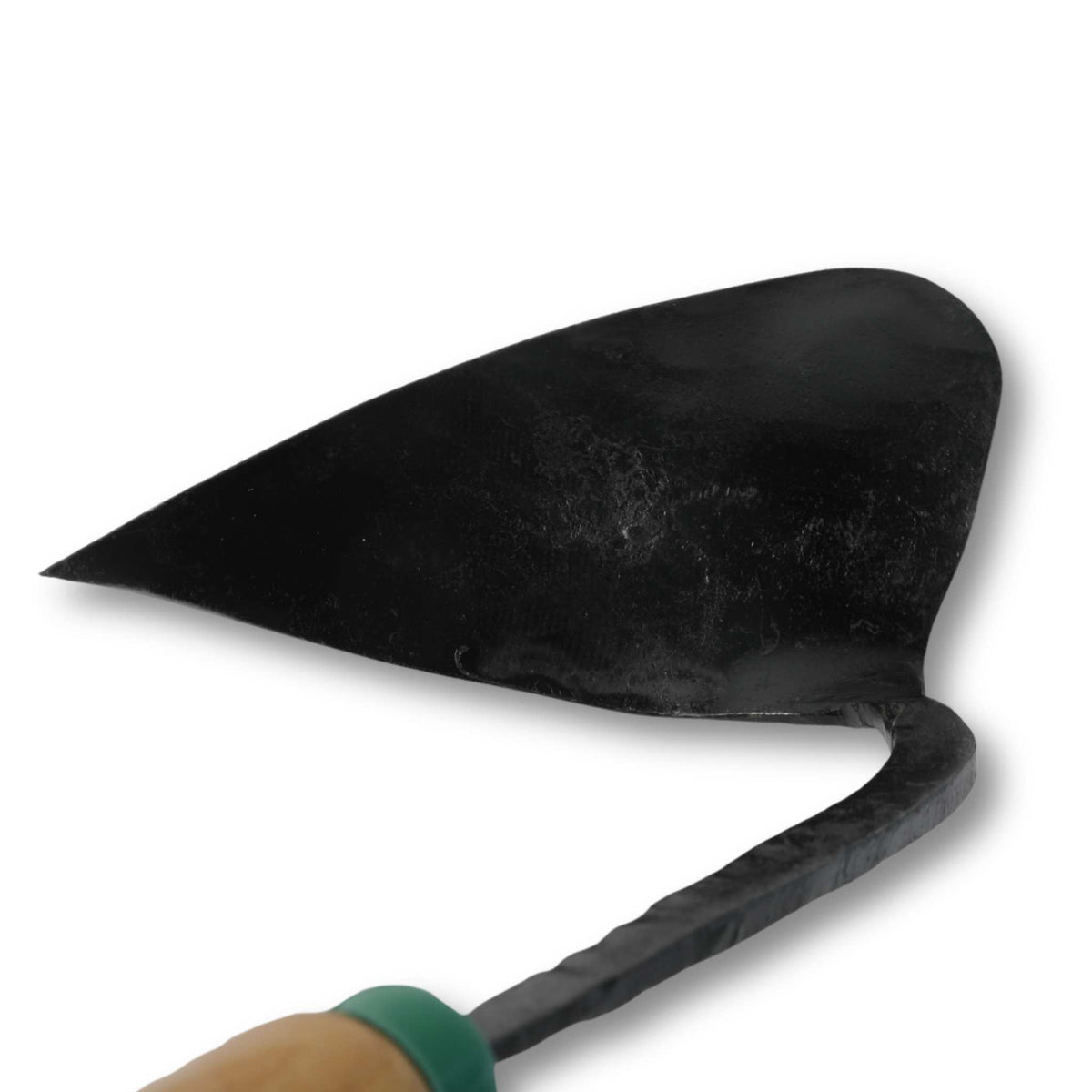 Ez-Digger Korean Triangle Blade | Short Handle close up