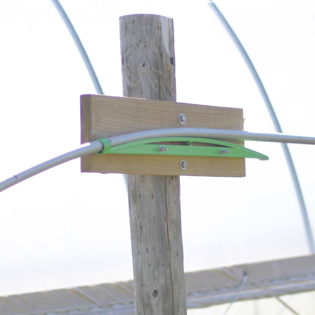 Gothic hoop bender mounted