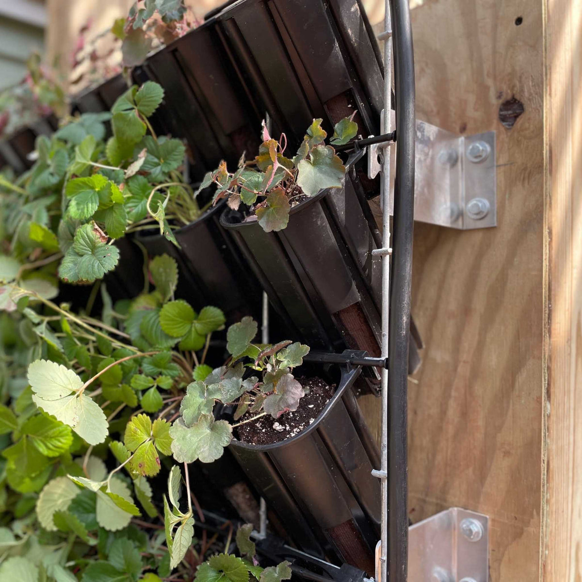 Mounting cleats aluminum in use