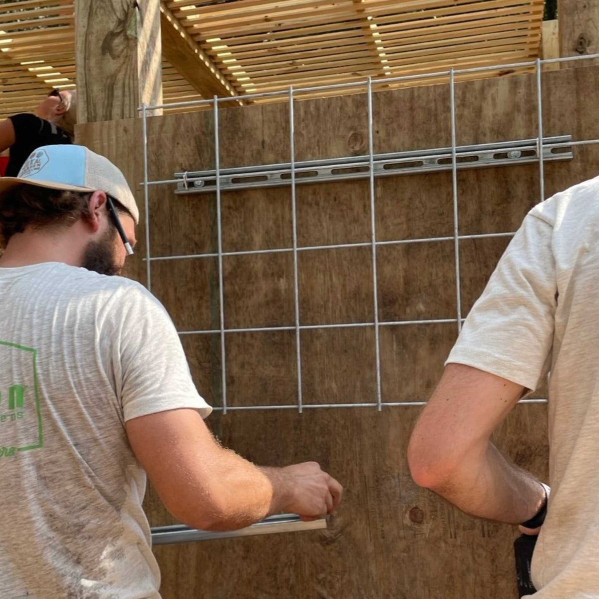 Twist-Lok Keys Installed for Wire Mesh