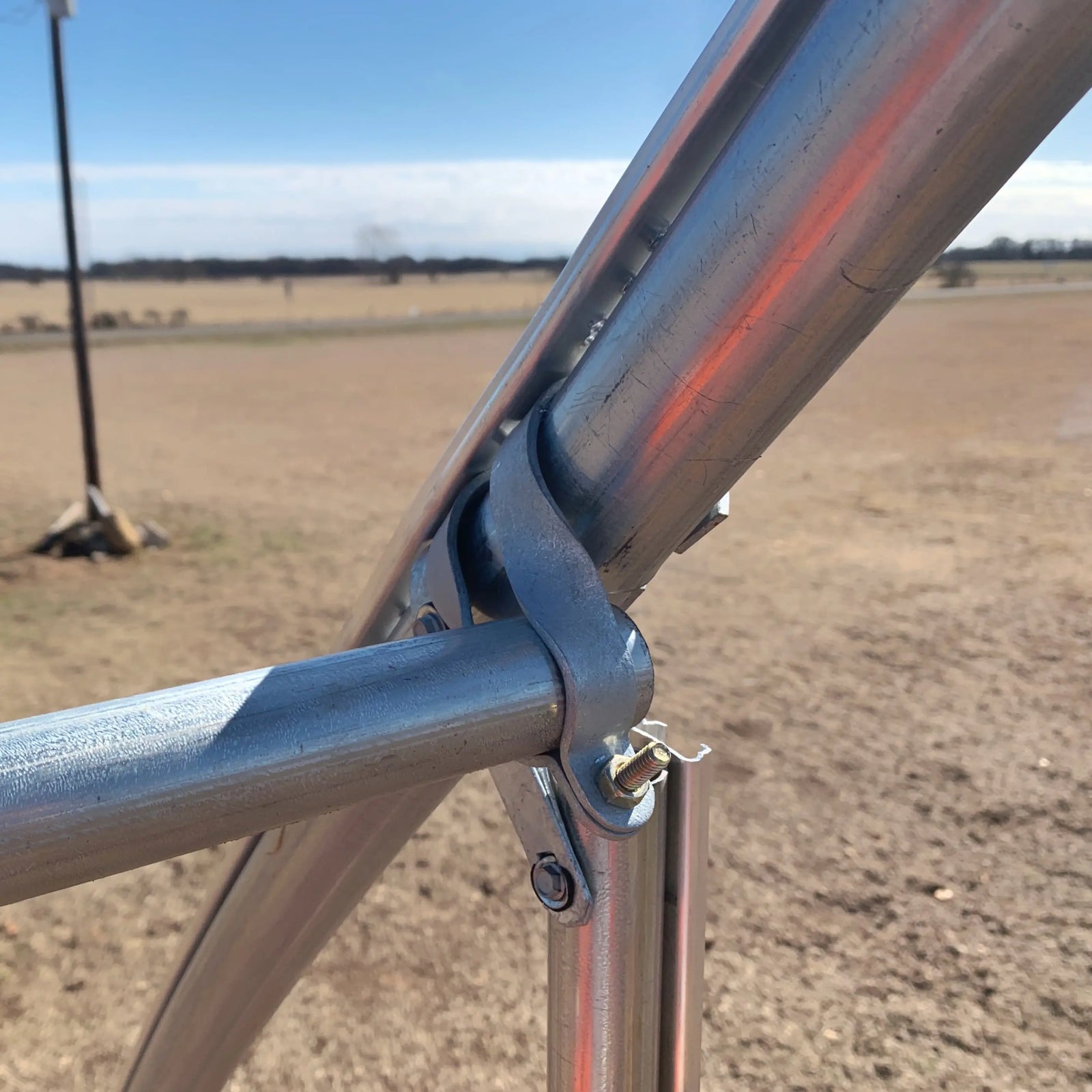 Cross Connector 1 3/8" for Endwall